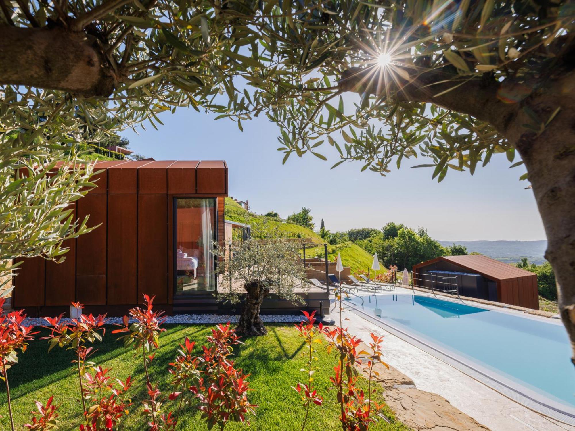 Wine Paradise - Glamping Resort Marezige Esterno foto