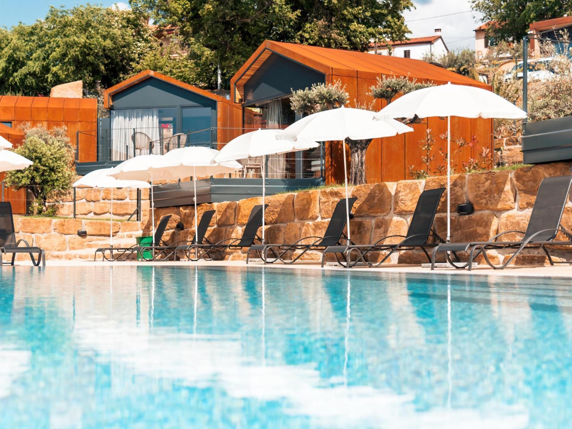 Wine Paradise - Glamping Resort Marezige Esterno foto